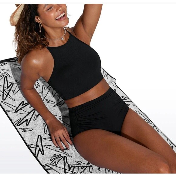 CRZ Yoga Other - CRZ Yoga Sunshine High Neck Bikini Top Black Size S (4/6) NWT